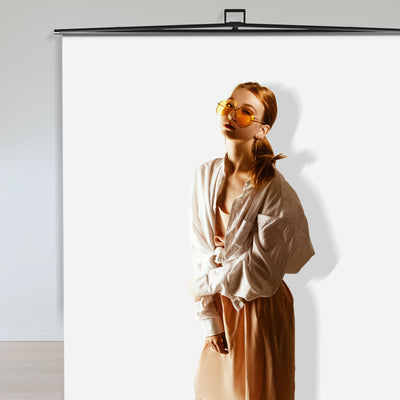 5′ x 6.9′ Collapsible White Screen